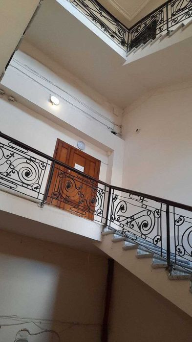 Продажа от хозяина: комната в коммуне Греческая 20, 67 кв.м. Балкон