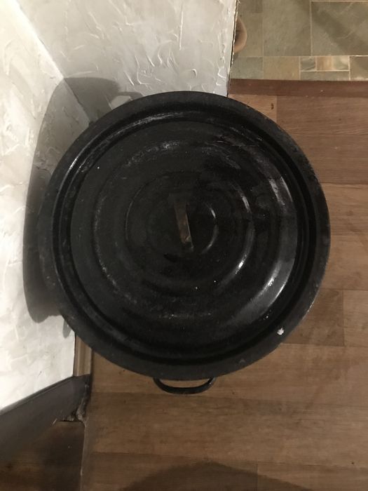 Кастрюля емалированная 40л черная