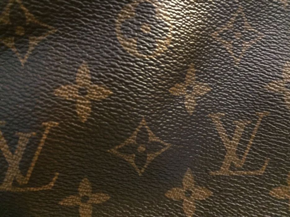 Mala de mão LV não original