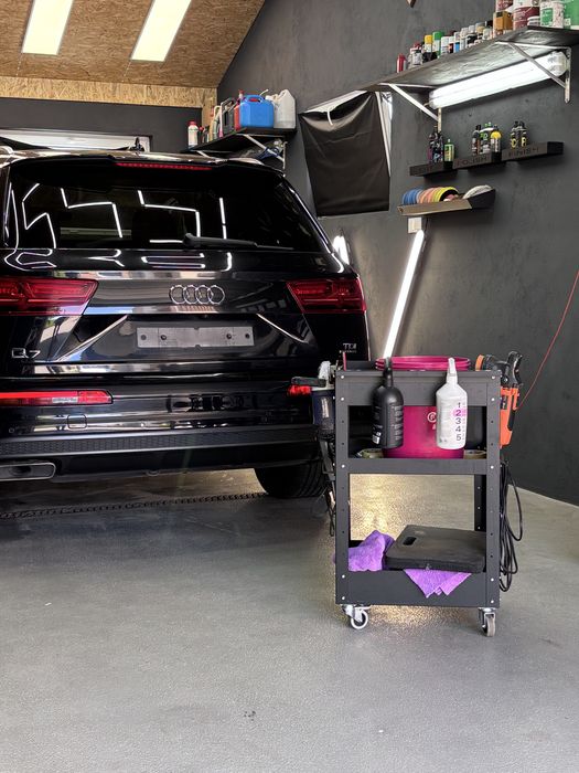 Usługi auto detailingu w Śmiglu-korekty lakieru-powloki ceramiczne,kwarcowe,elastomerowe,grafenowe