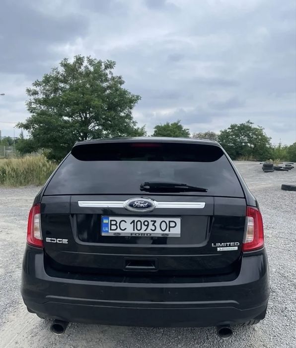 Ford Edge автомобіль