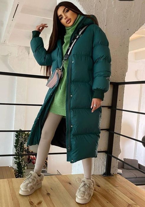 Зимовий пуховік ,дуже теплий! Купляла за 3500.