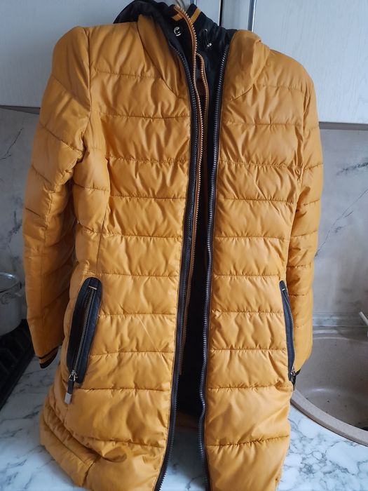 Зимовий пуховик, осінь пальто..