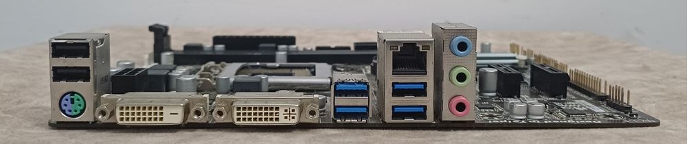 Placa Mãe - Gigabyte GA-H81M-D2W