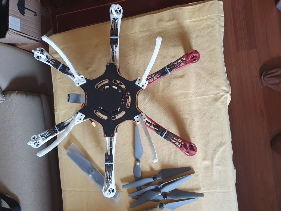 Drone DJI F550 (6 motores)