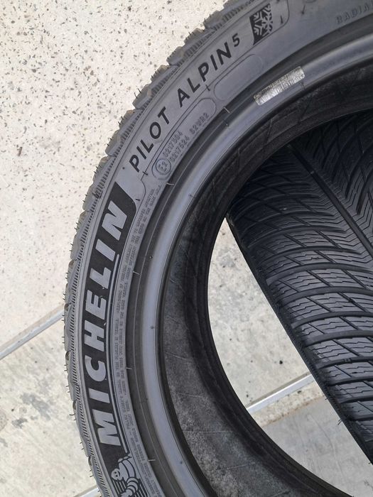 Резина зимова, Michelin Pilot Alpin 5 225/45 R18 (арт.13713)
