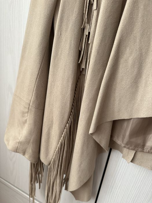 Beżowa kurtka / narzutka / marynarka Bershka 36 s Boho frędzle zamsz