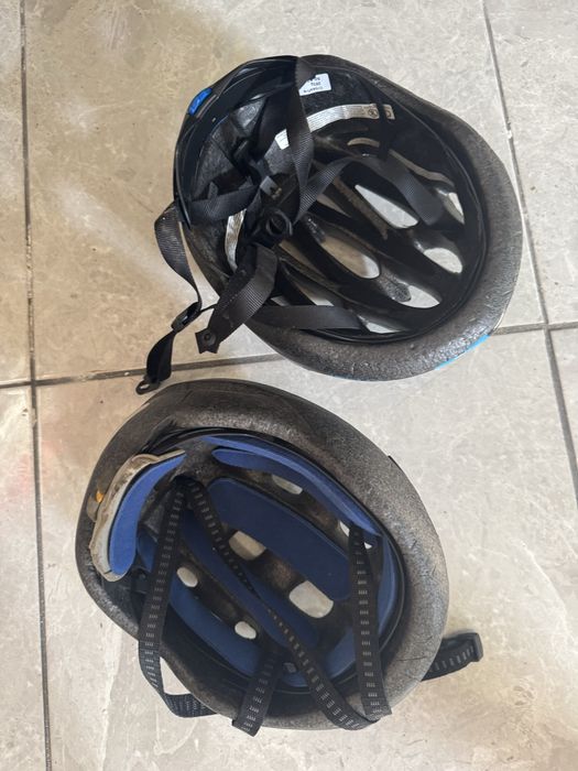 2 capacetes de ciclismo (adulto e criança)