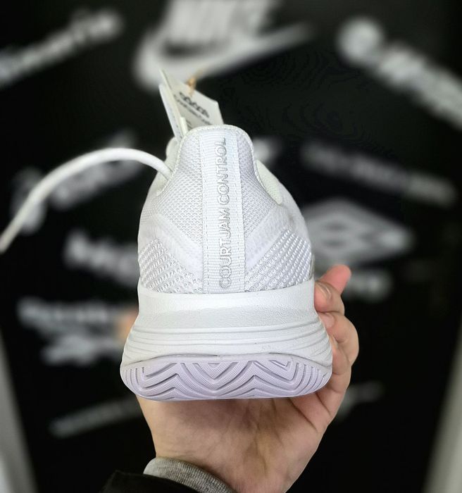 Жіночі кросівки Adidas  CourtJam Control W.(Оригінал)38⅔-24,5см
