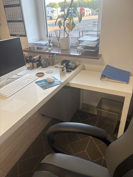 Biurko biurowe ikea