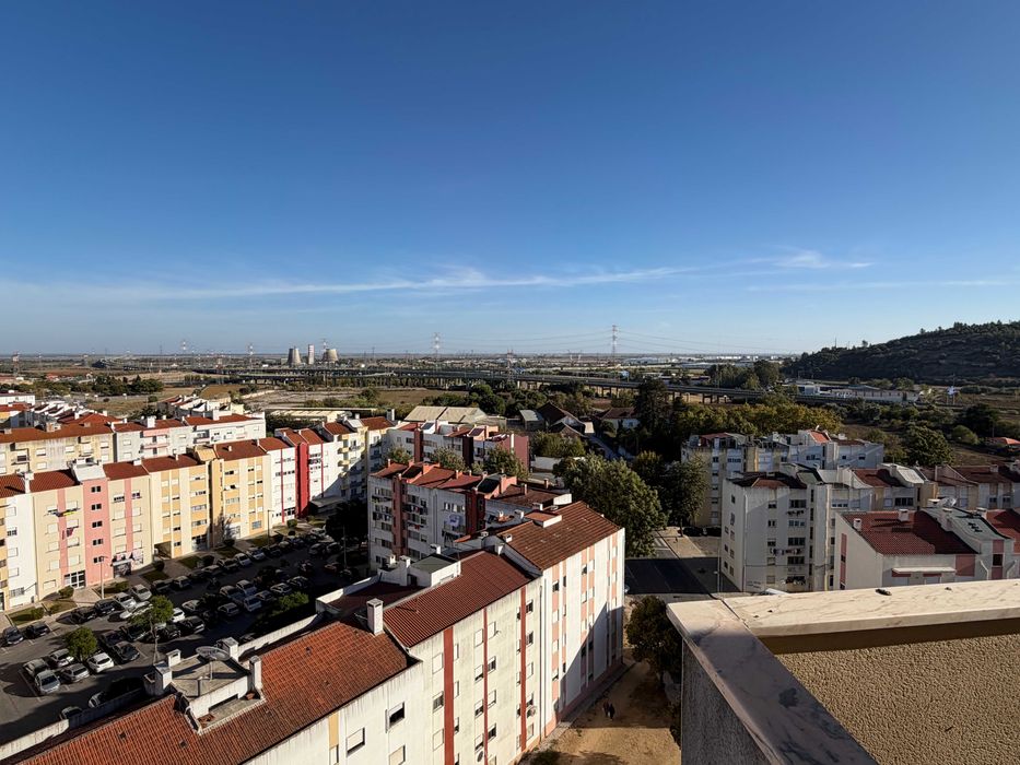 CARREGADO T3 + Lugar de garagem + Arrecadação