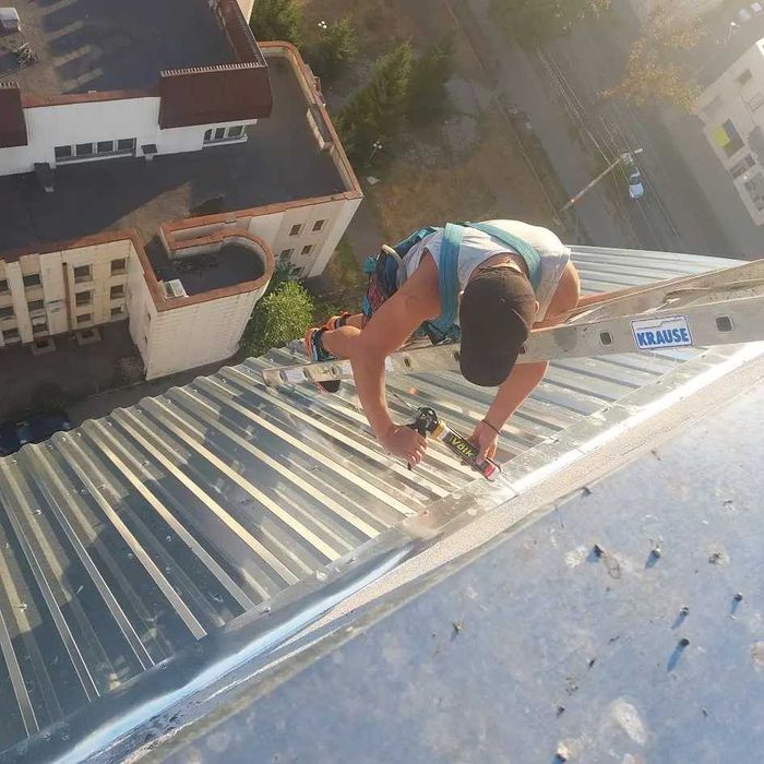 Кровельщики. Ремонт крыши и кровли. Строительство крыши.Опытный мастер