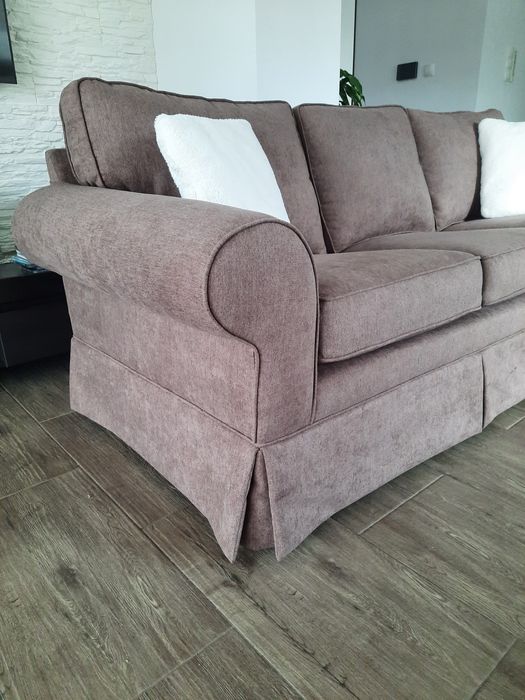 Elegancka I wygodna sofa Ektorp  mocha mousse.