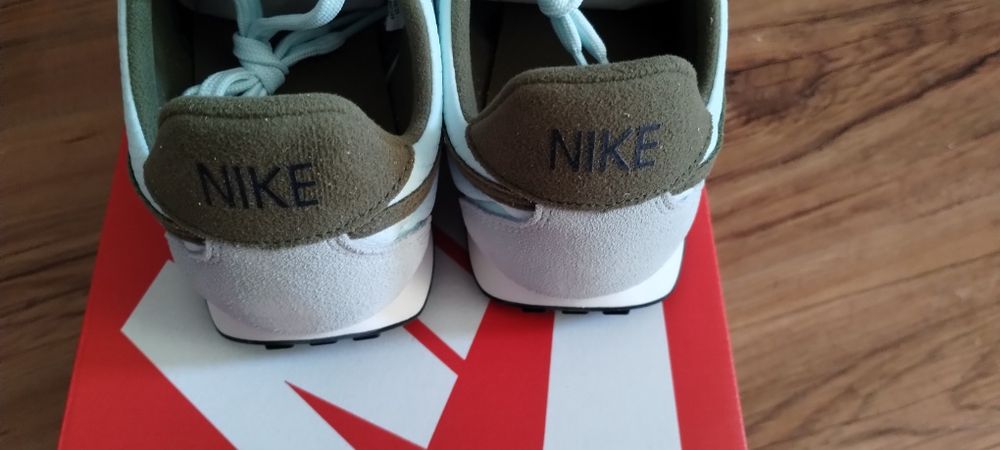 Buty Nike Pre Montreal Racer Vntage 44