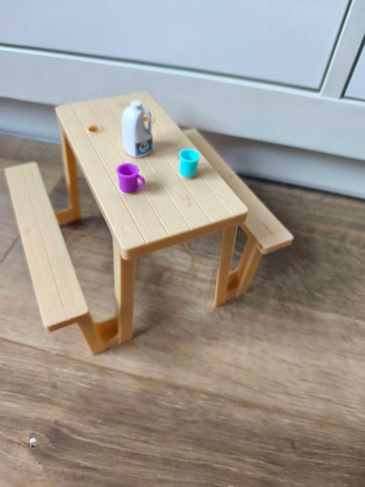 Kamper barbie z akcesoriami, skuterem i rowerem