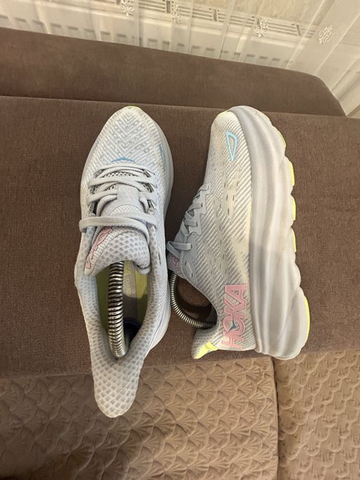 Жіночі Кросівки Hoka One One Clifton 9
