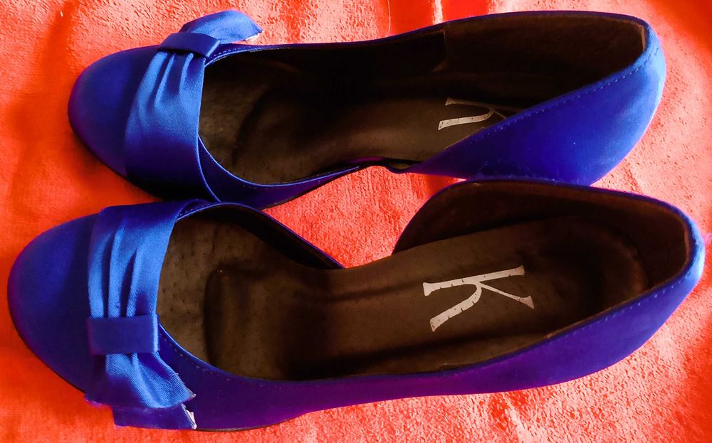 Eleganckie, chabrowe buty damskie, rozmiar 35 (K by Clarks)