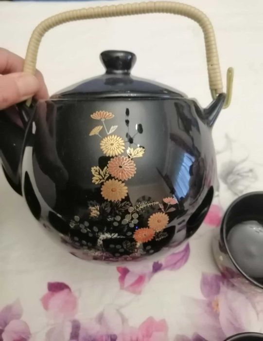 Bonito bule com 6 taças para chá de estilo oriental