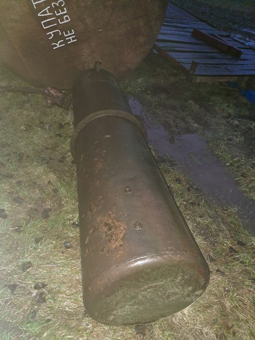 Бочка цистерна бензовоз Шини на титана 195/70/15с. З Ш на дисках 195/5