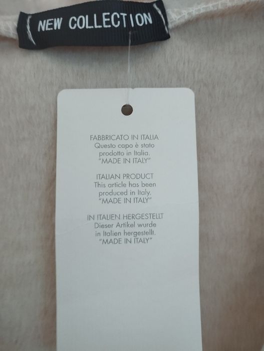 Nowy włoski płaszcz jasny beż z kapturem