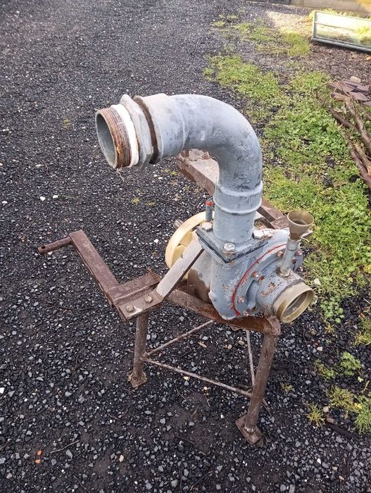 Bomba de rega para trator