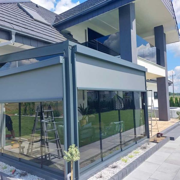 Zadaszenie tarasu aluminium/szkło. Drzwi przesuwne, Markizy