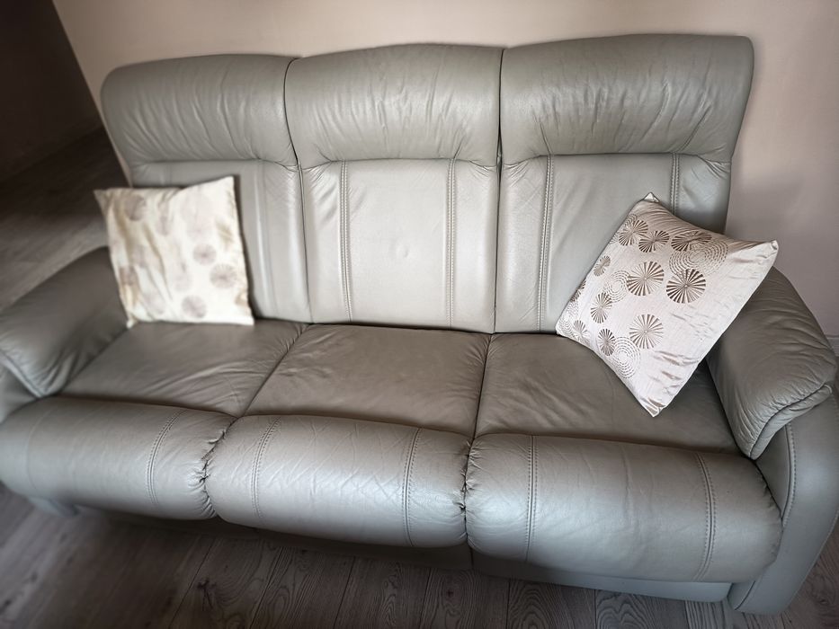 Sprzedam zestaw dwa fotele plus sofa