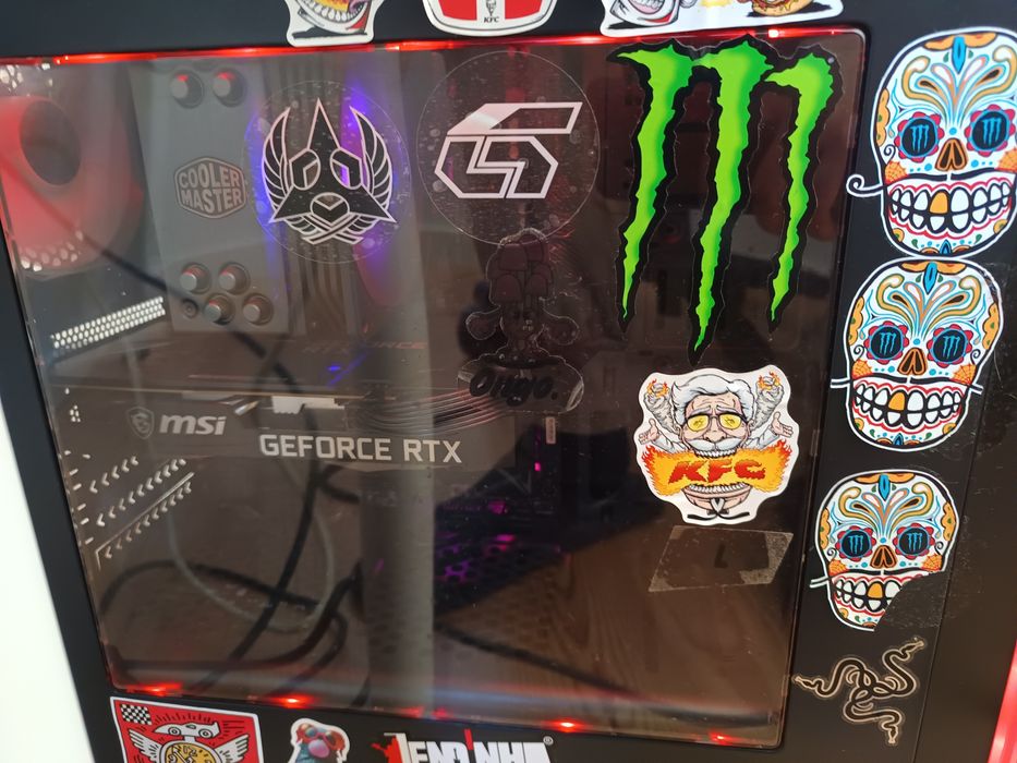 Torre, monitor,micro e cadeira