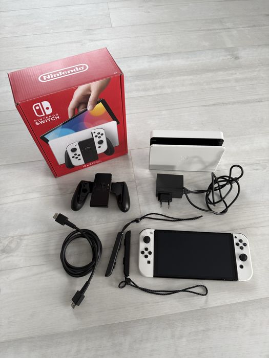 Nintendo Switch OLED White (Biały) – stan bardzo dobry + komplet