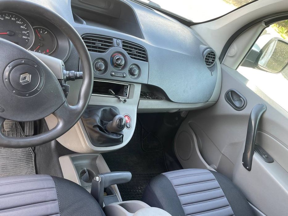 Рено кенго пасажир