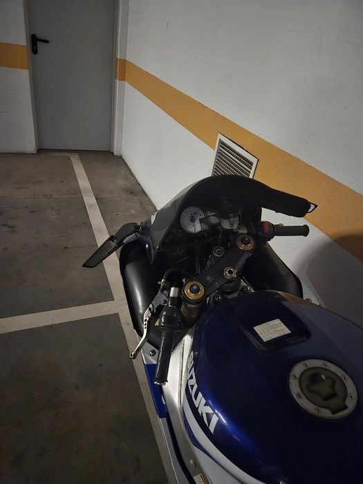 Vendo mota Gsxr1000 k3