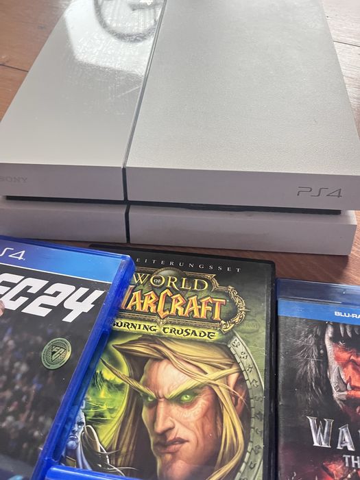 PlayStation 4 plus gry