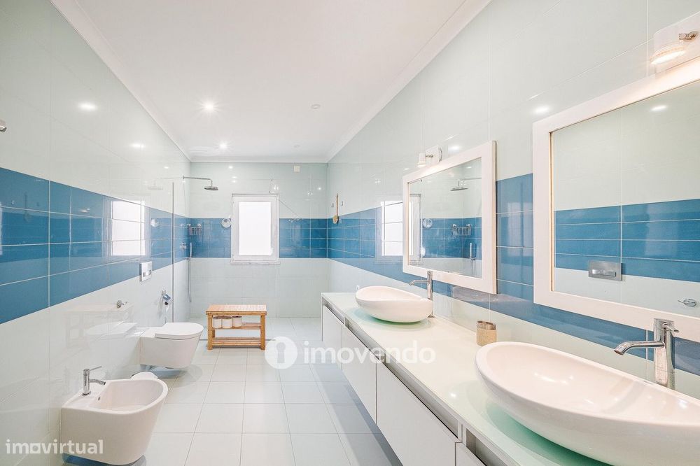 Moradia T4 incrível, com terreno de 4.200m², no Rebocho, Coruche