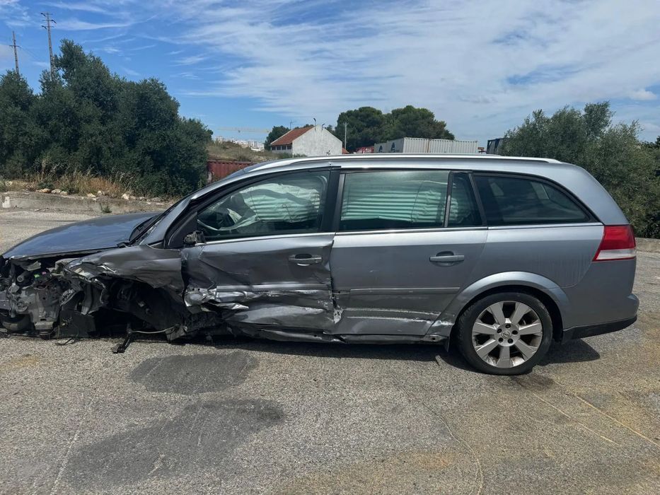 Opel Vectra C Caravan 1.9 CDTI de 2004 para peças