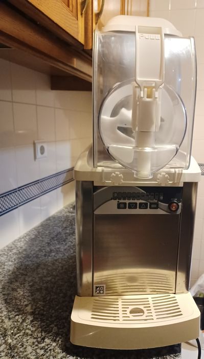 Máquina de gelado soft e granizado