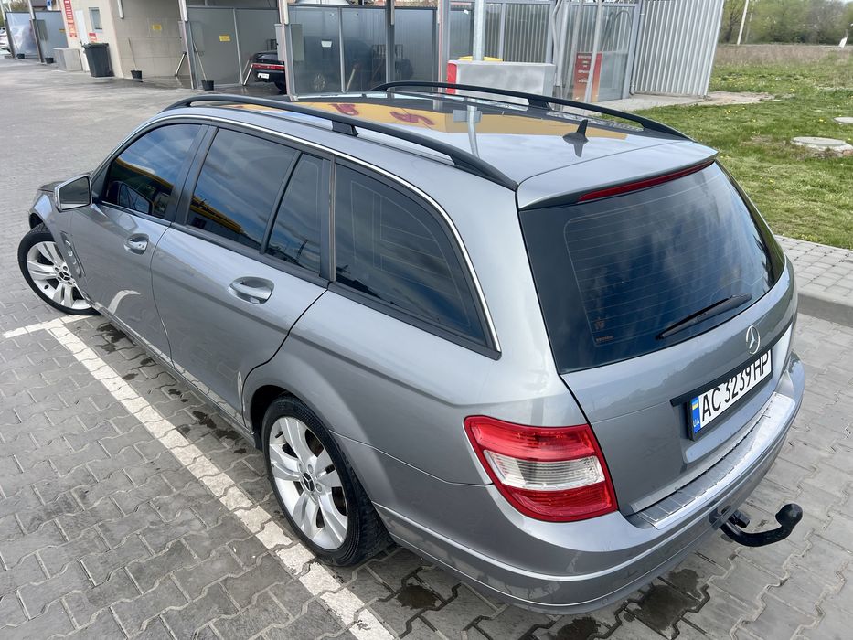 Mercedes-Benz C-Class 2010