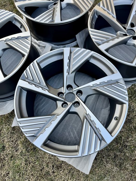 Нові оригінальні диски 22 Audi sport  Q7  Q8  e-tron