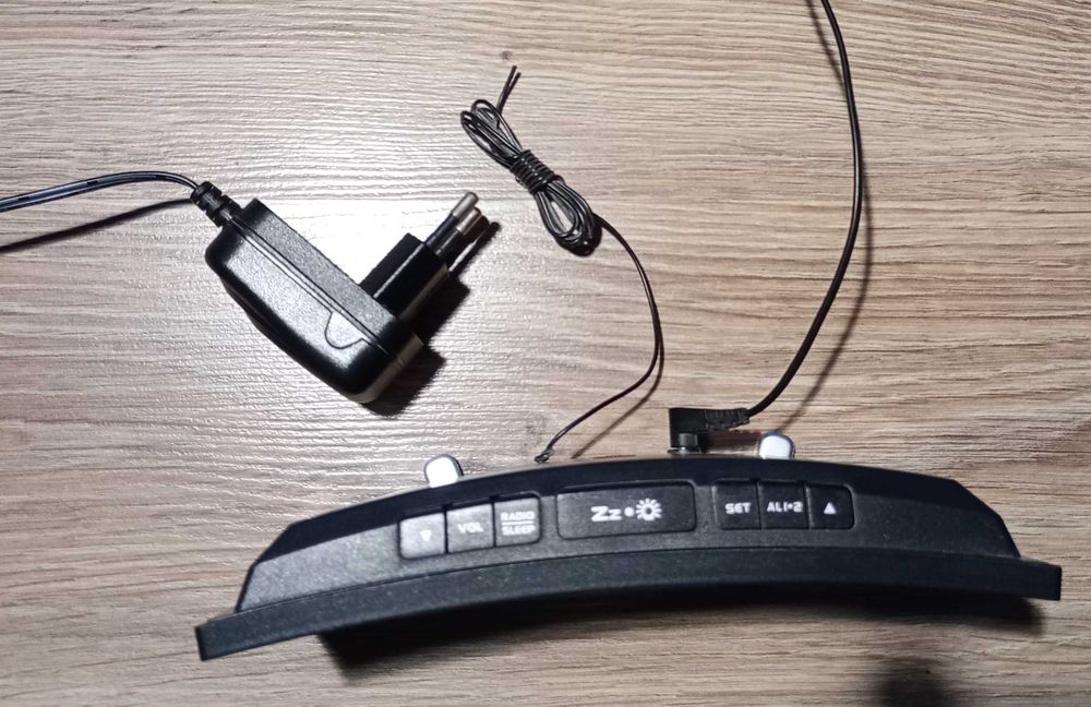 Radiobudzik Blaupunkt CR7BK