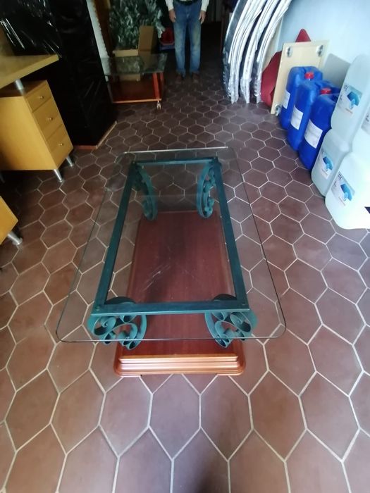 Mesa de centro ferro com vidro