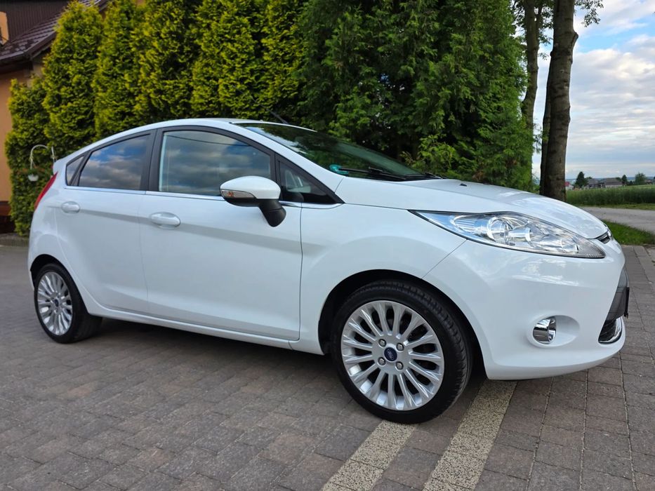 Ford Fiesta 1.4 /96 KM Titanium*Chrom*Climatronic*ISOFIX*Sensor RLS* Alufelgi 16 !
