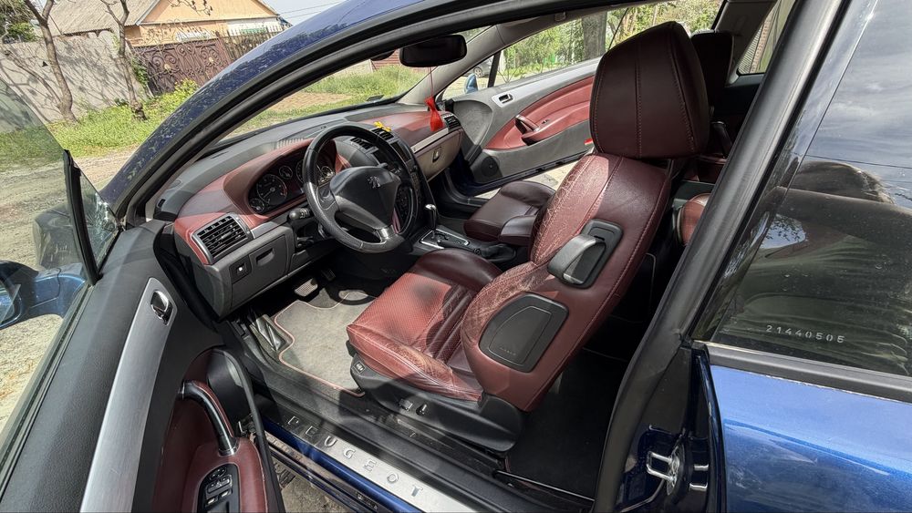 Авто Peugeot 407 купе