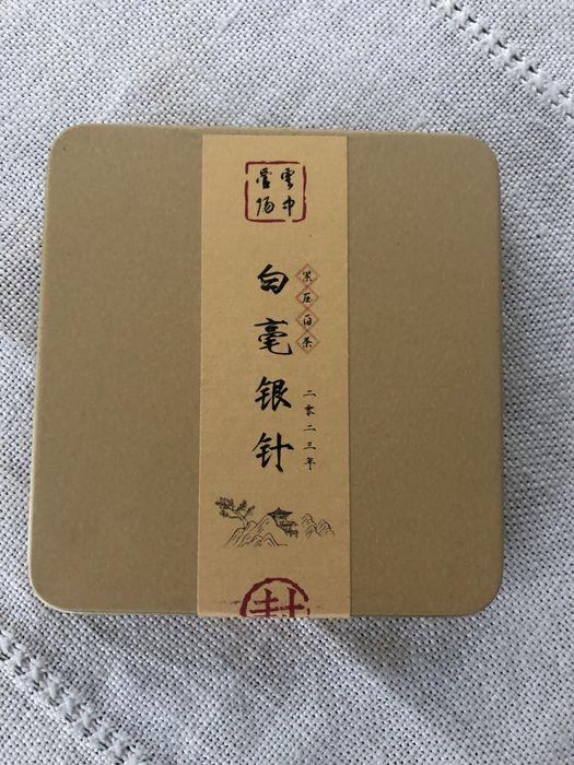 Bai Hao Yin Zhen biała herbata