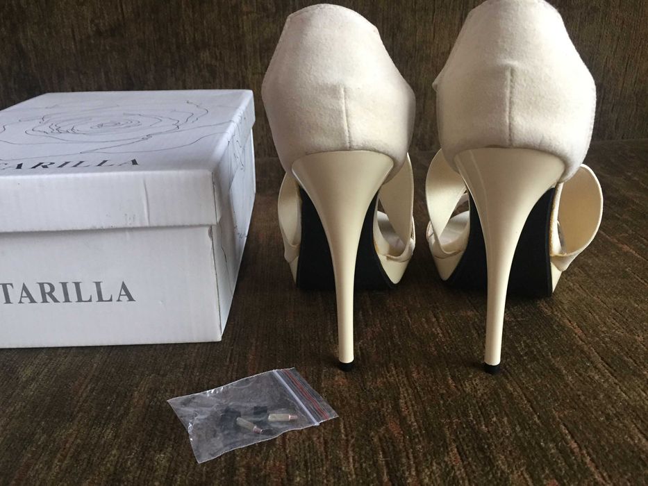 Босоніжки жіночі ТМ Catarilla, 36 розмір, нові