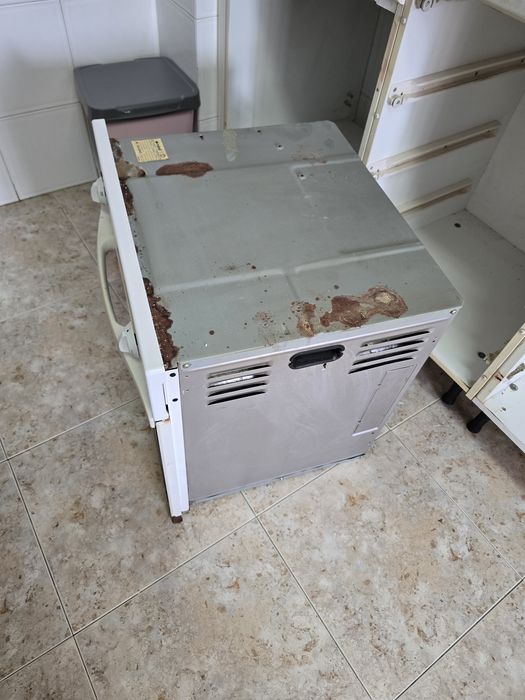 Vendo forno  Indesit