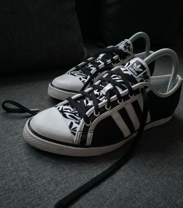 Trampki, tenisówki Adidas damskie czarno-białe 40 2/3