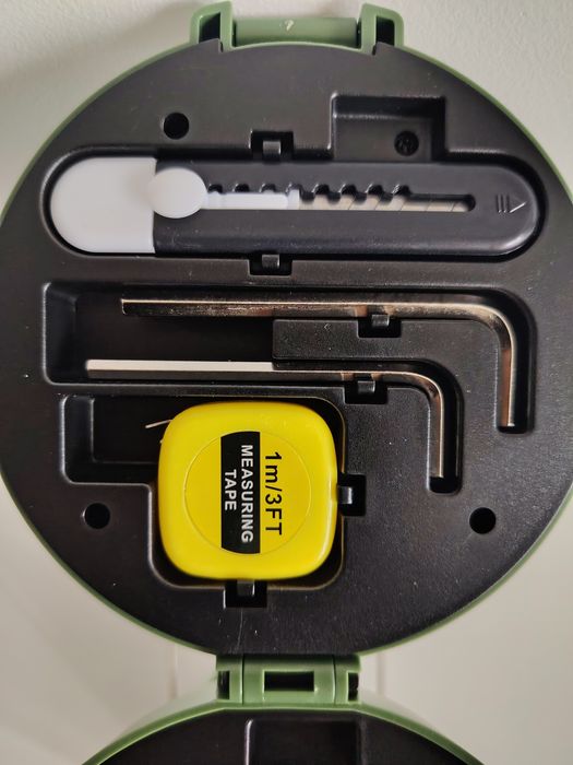 Candeeiro Camping Vintage: Carga Solar e Kit Ferramentas