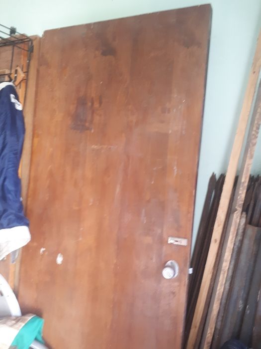 Продам дерев'яні двері, дверні полотна