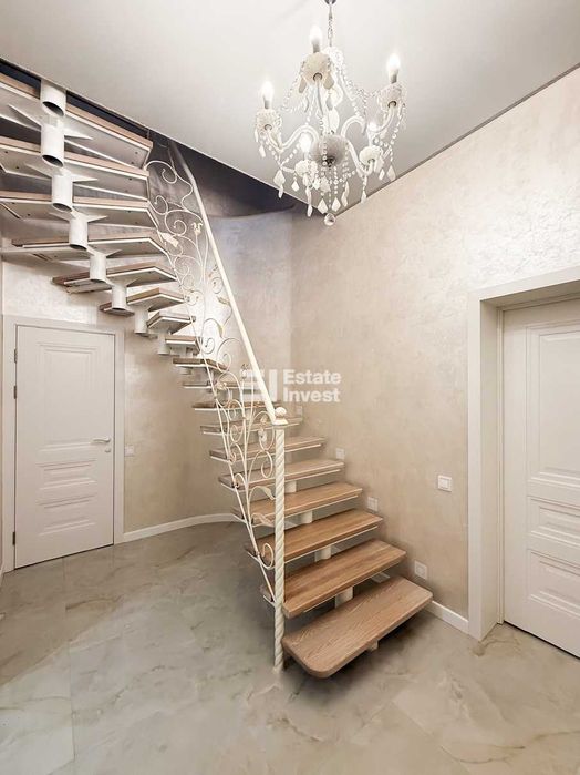Продам 2 поверховий будинок у с. Тернова, вул. Лугова, 1