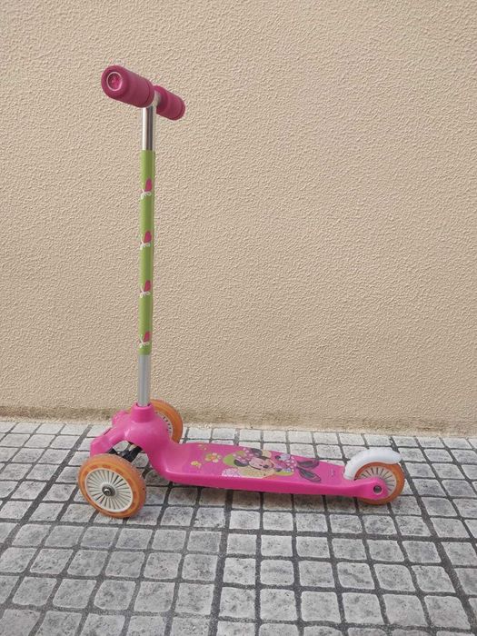 Trotinete Infantil 3 Rodas Minnie Mouse Disney