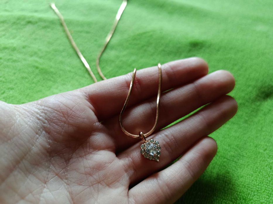 Жіночий набір прикрас